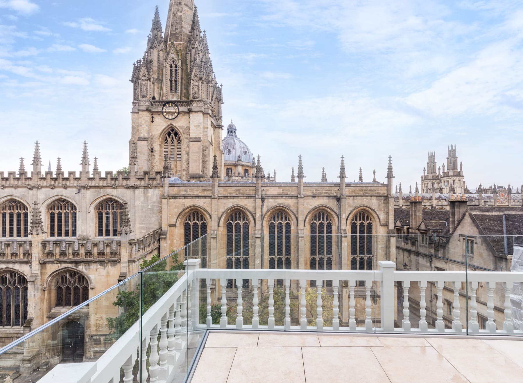 0002 - 2017 - Old Bank Hotel - Oxford - Low Res - Room 1 Balcony View High Street Spires - Web Hero