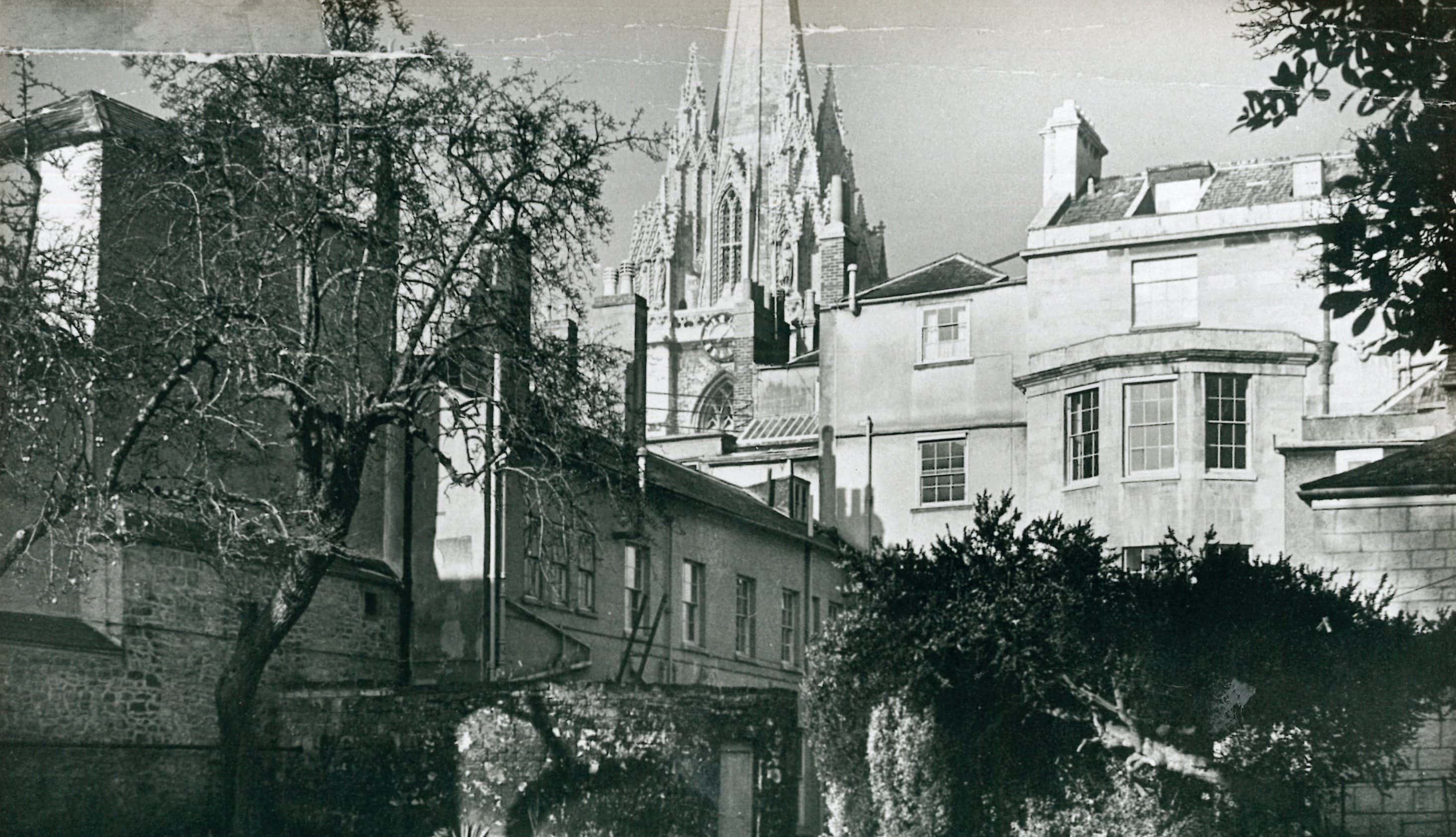 History-17-Oxford-Old-Bank-Hotel-View-of-St-Marys-Spire-from-Parking-Web-Hero-aspect-ratio-2929-1684