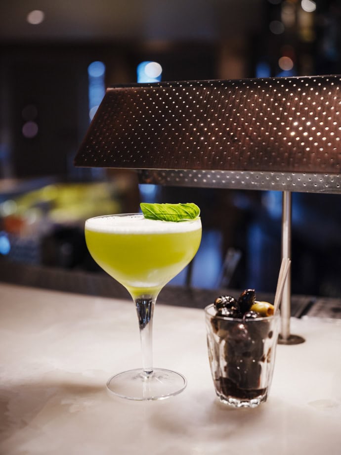 0007 - 2021 - Quod Restaurant & Bar - Oxford - High res - Cocktail Basil Daiquiri - Web Feature
