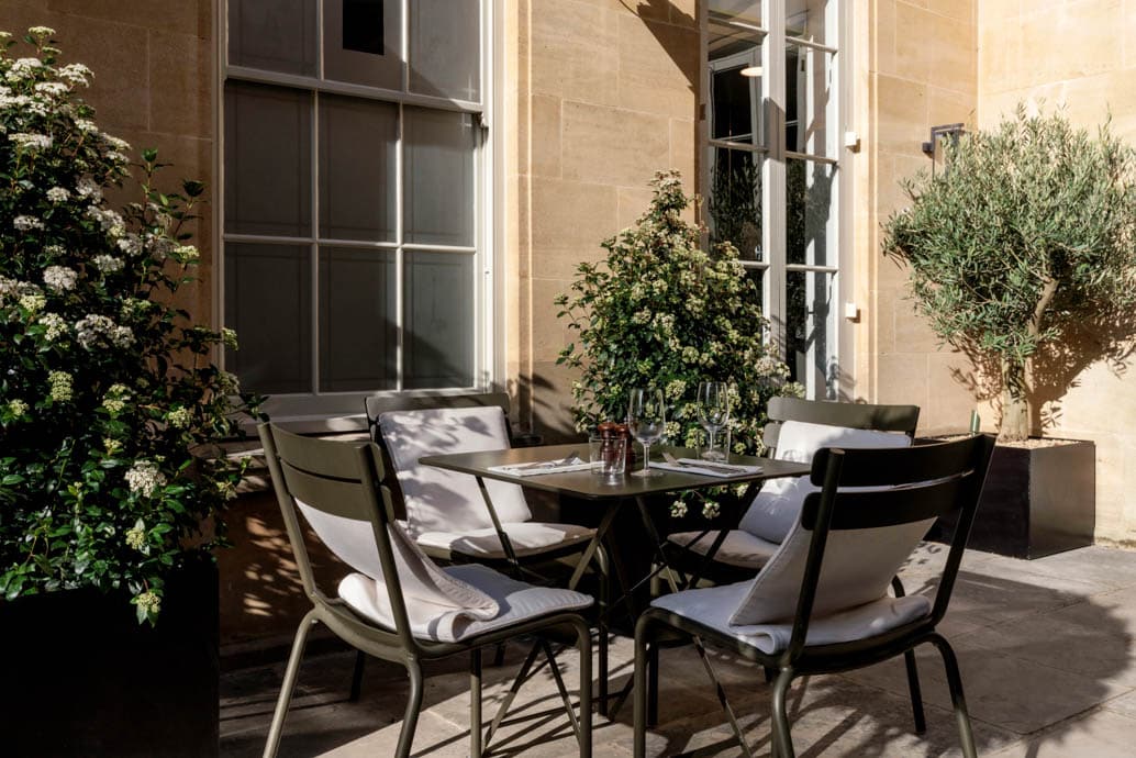 0008 - 2016 - Quod Restaurant & Bar - Oxford - High Res - Italian Terrace Dining - Web Feature