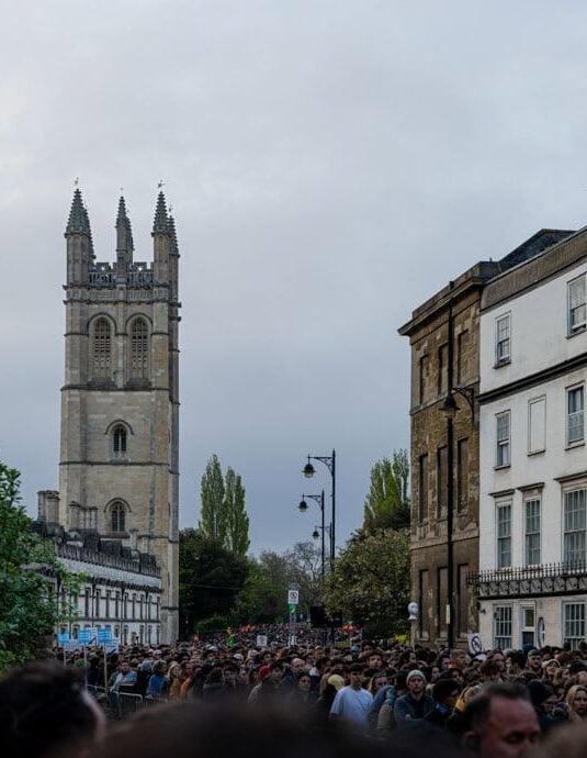 A7R01750-2023-High-Street-Oxford-High-Res-May-Morning-Celebration-Web-Feature-aspect-ratio-535-690