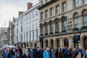 A7R02012 - 2023 - High Street - Oxford - High Res - May Morning Celebration Old Bank Hotel - Web Feature