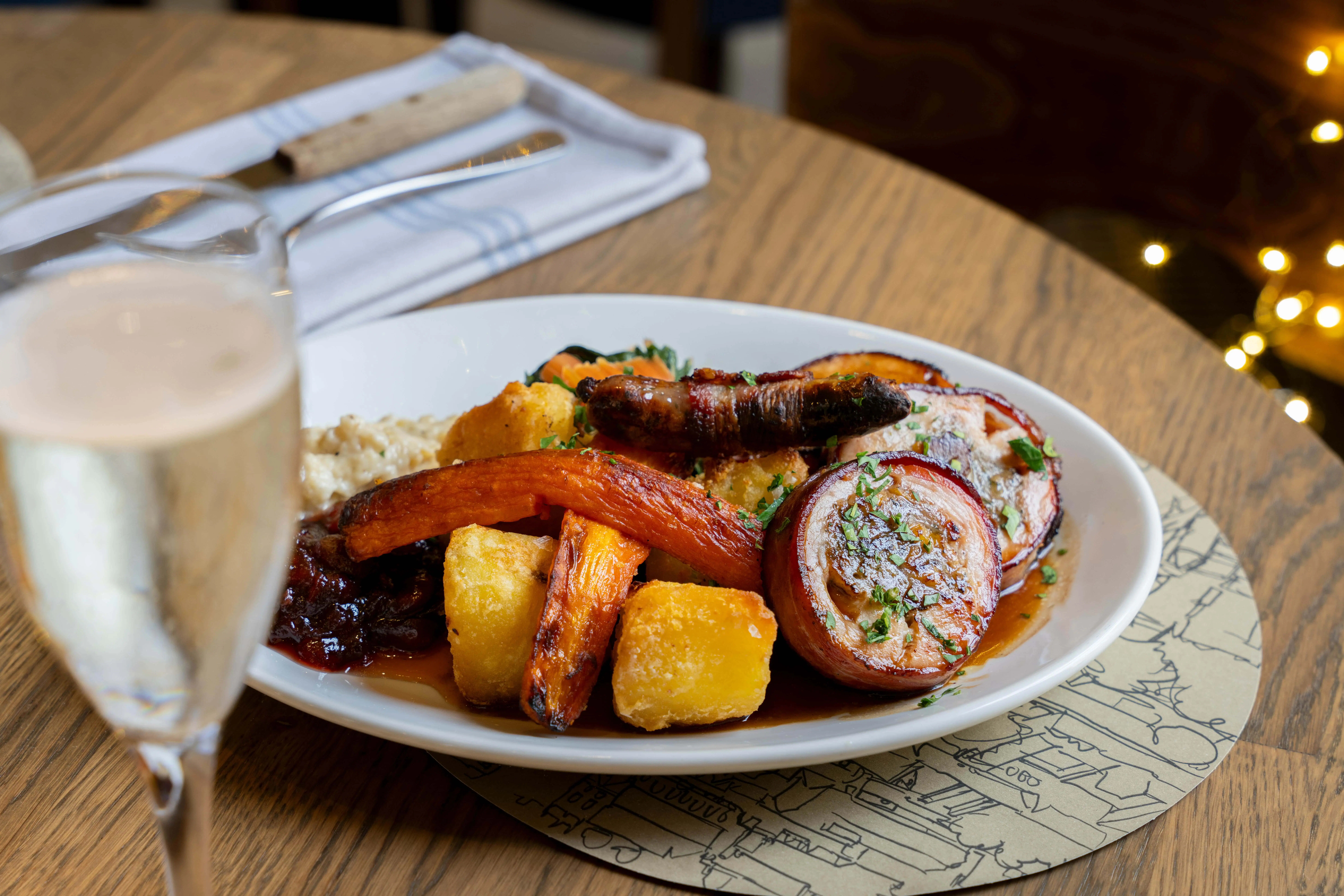 A7R06392 - 2023 - Quod Restaurant & Bar - Oxford - Low Res - Festive, Dining, Roulade of Turkey